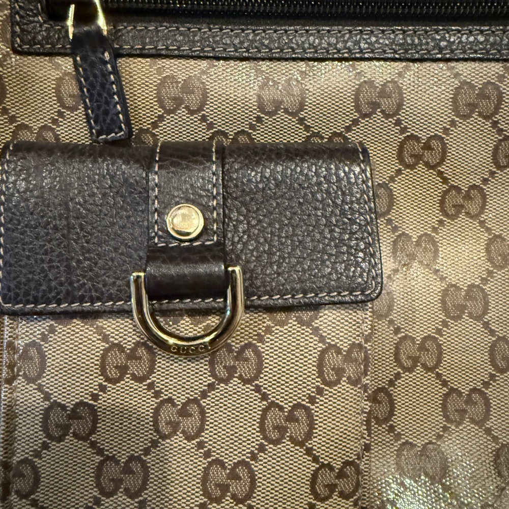Gucci Brown Monogram Abbey Tote Bag - Picture 3 of 11
